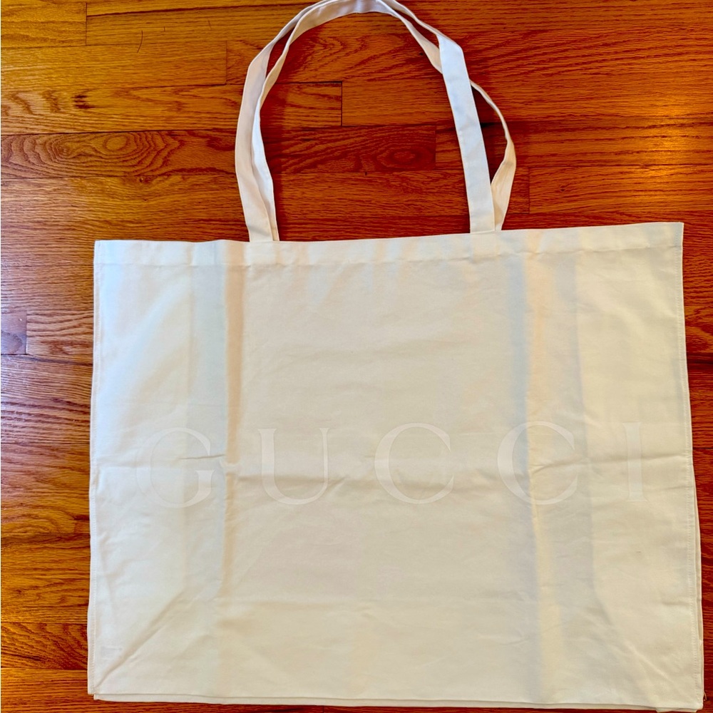 Oversized GUCCI Dustbag